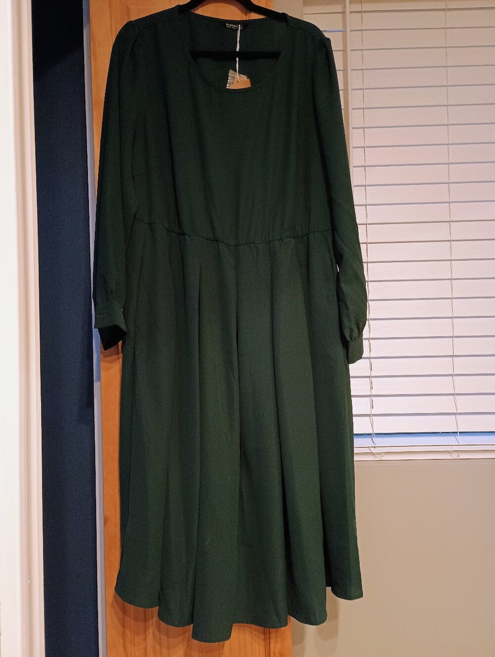 Bloomchic Static-Free Plain Pleated Pocket Dress, Dark Green, 2X, BNWT - Picture 8 of 11